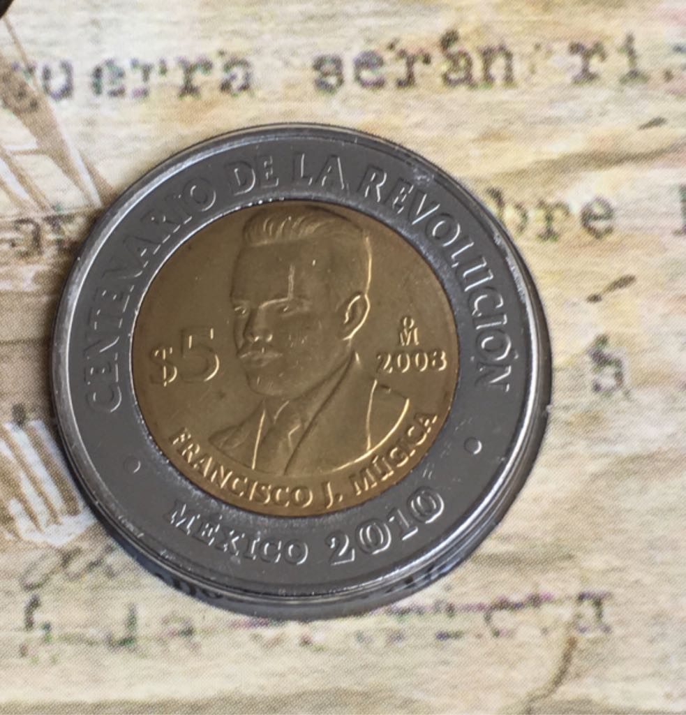 5 Pesos Revolucion ( Francisco J. Mugica) coin collectible - Main Image 1