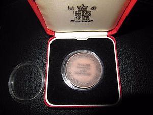 25th Anniversary Of The Royal Charter - Royal College Of Art  coin collectible - Main Image 2