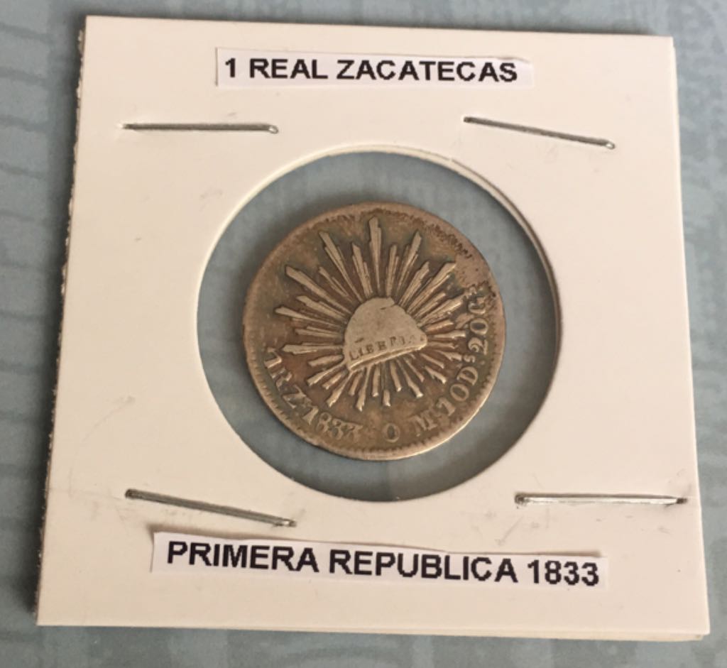 New Pound And Last Round Pound With Royal Mint Mark