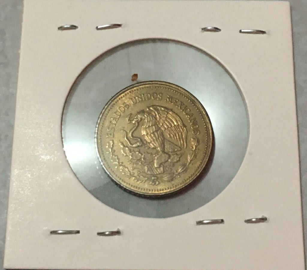 20 Pesos  coin collectible - Main Image 2