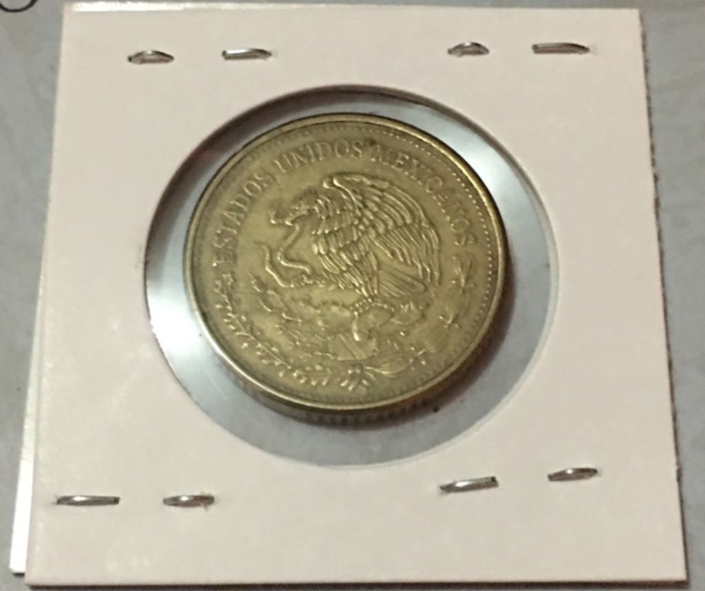 100 Pesos  coin collectible - Main Image 2
