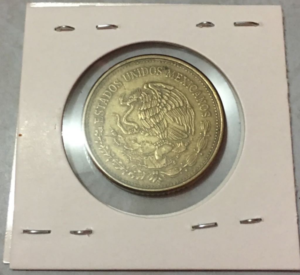 100 Pesos  coin collectible - Main Image 2