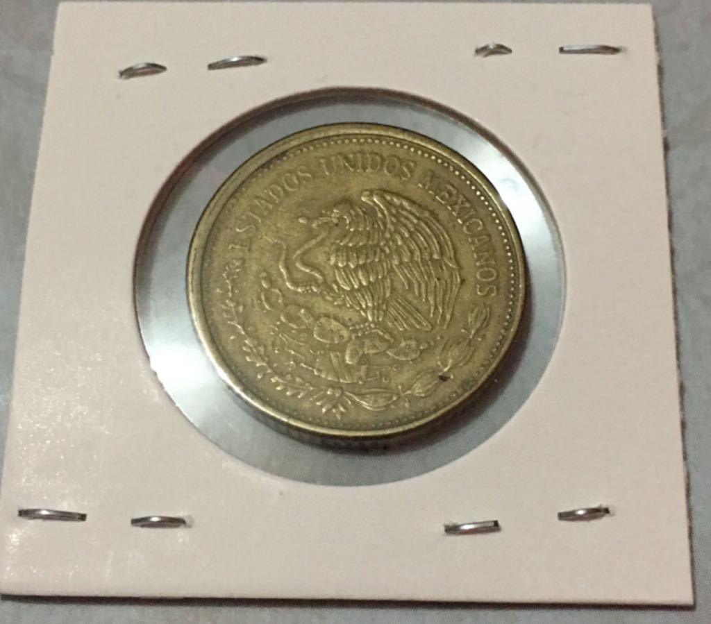 100 Pesos  coin collectible - Main Image 2