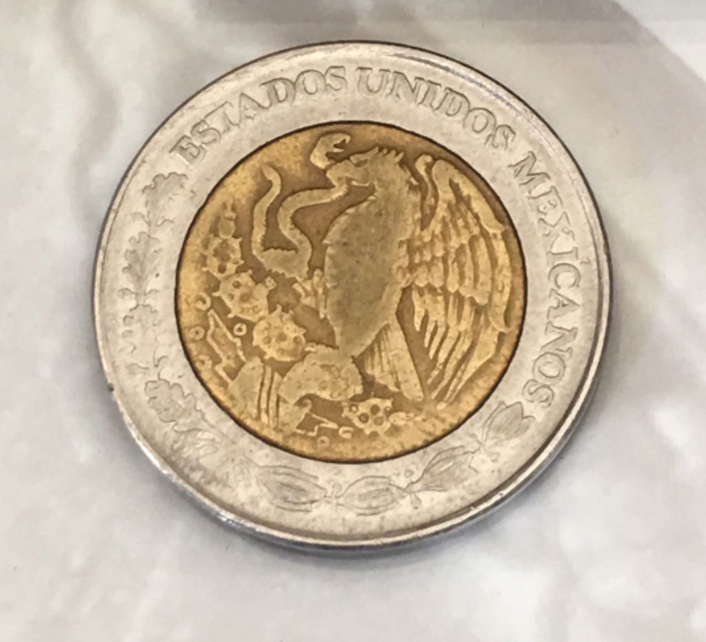 2 Pesos  coin collectible - Main Image 2