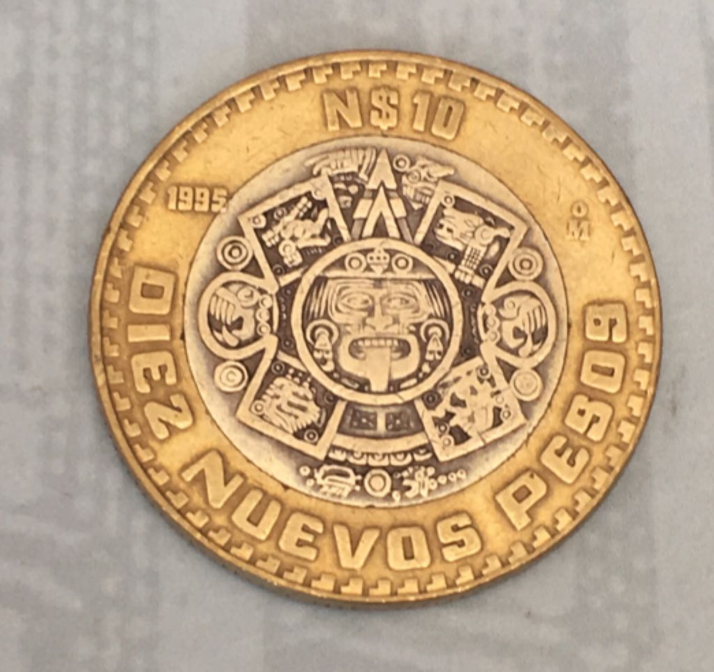 25 Pesos