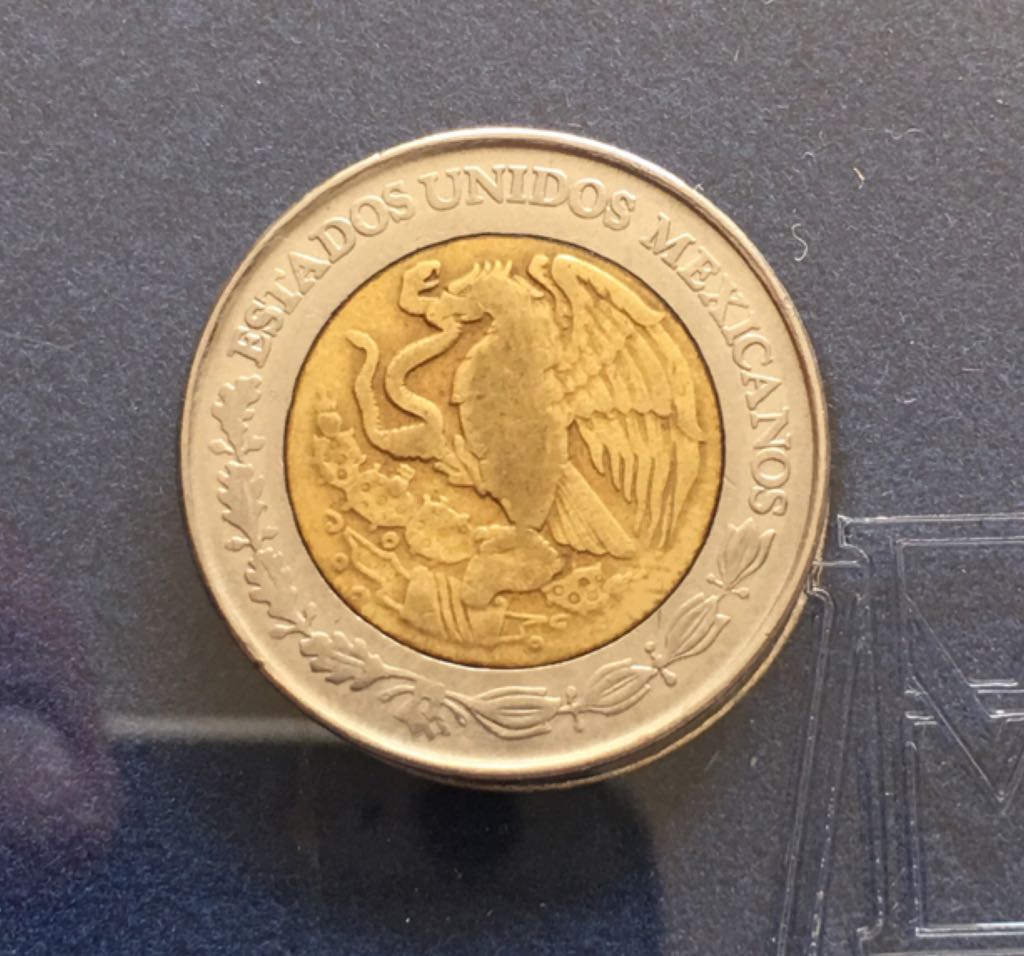 2 Pesos  coin collectible - Main Image 2
