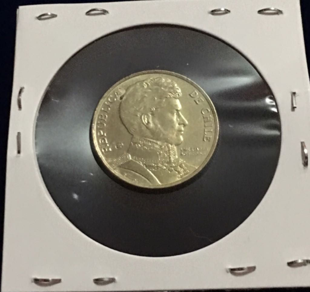 10 Pesos  coin collectible - Main Image 2