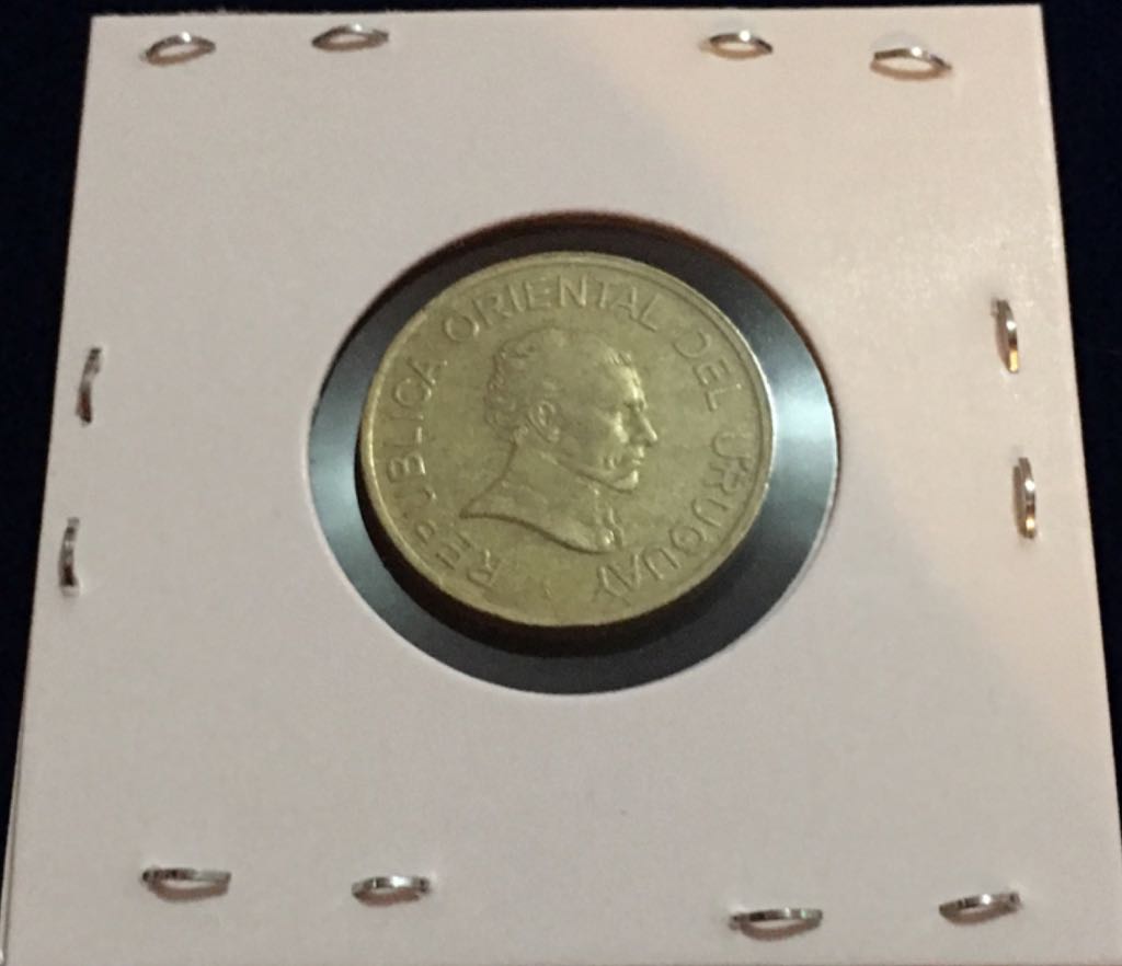1 Peso Uruguayo  coin collectible - Main Image 2