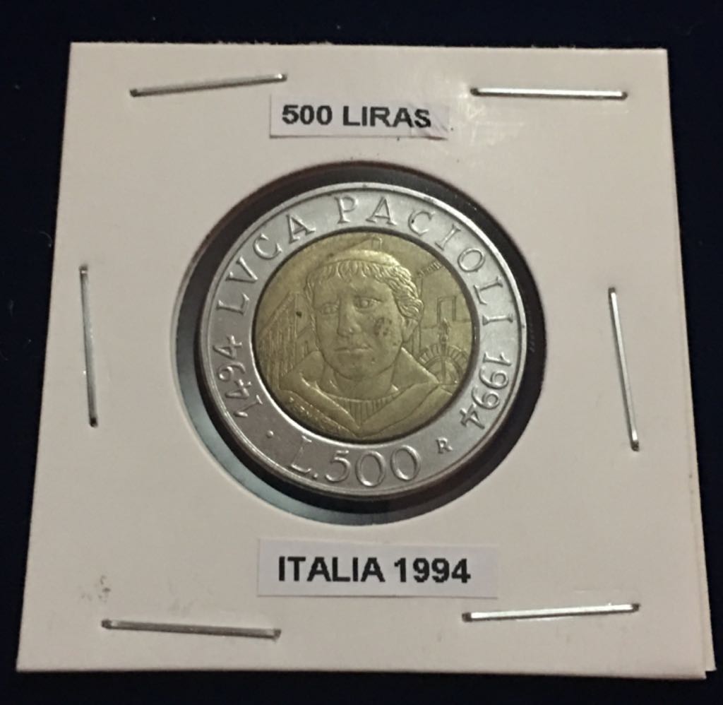 Pygargue À Tête Blanche Perché