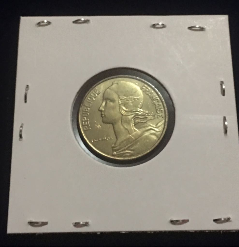 .1 Centimos  coin collectible - Main Image 2