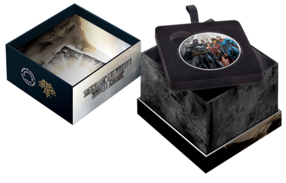 Zz-Majestic Maple Leaf  coin collectible - Main Image 2