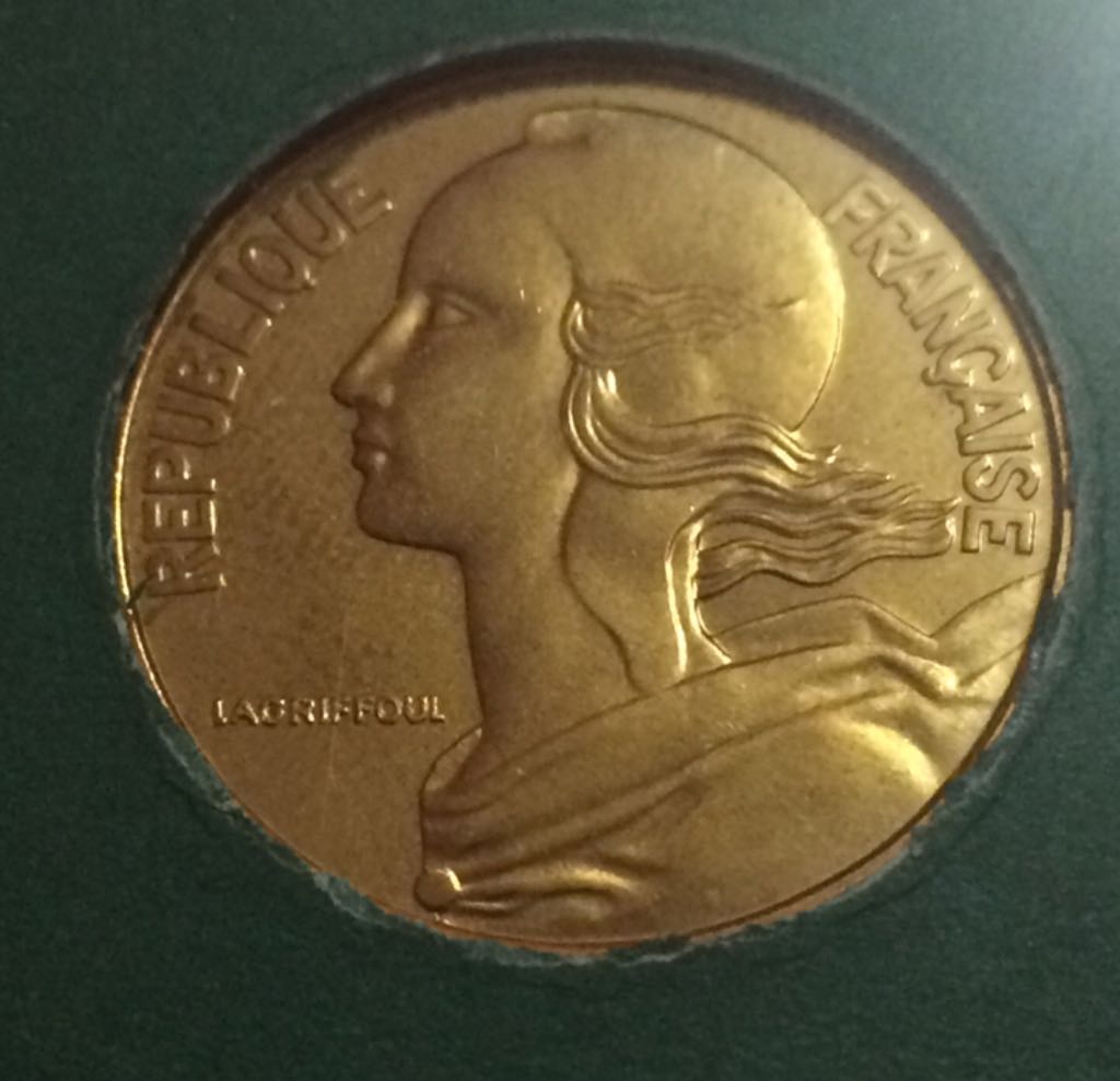 .2 Centimos  coin collectible - Main Image 2