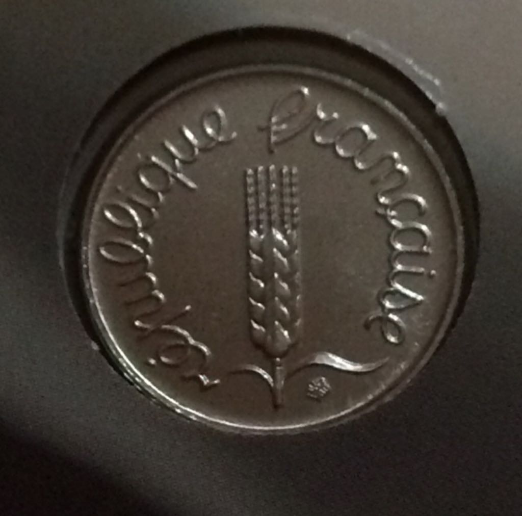 .01 Centimo  coin collectible - Main Image 2