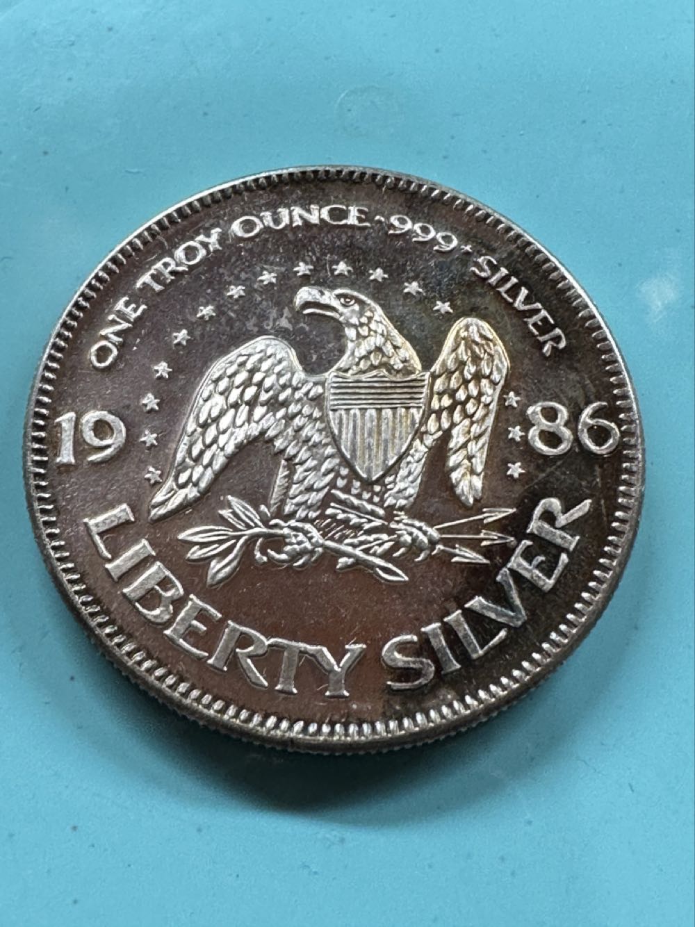 1986 A-Mark Silver  coin collectible - Main Image 3