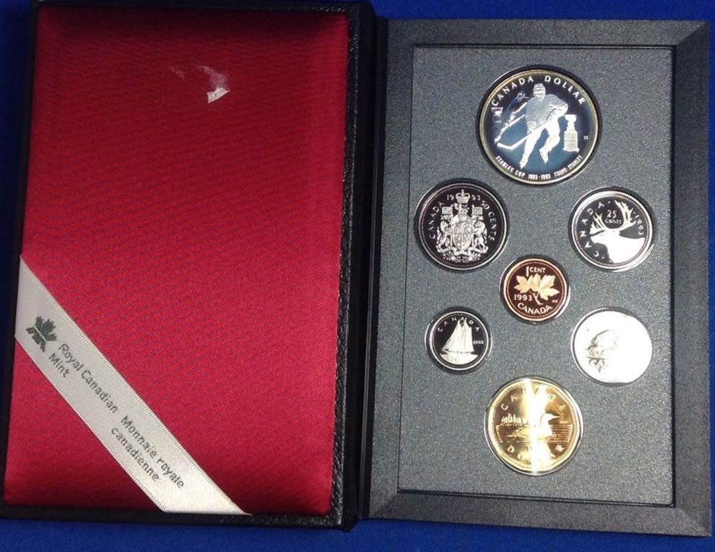 Book - Canadian Silver 25 Cent Coin