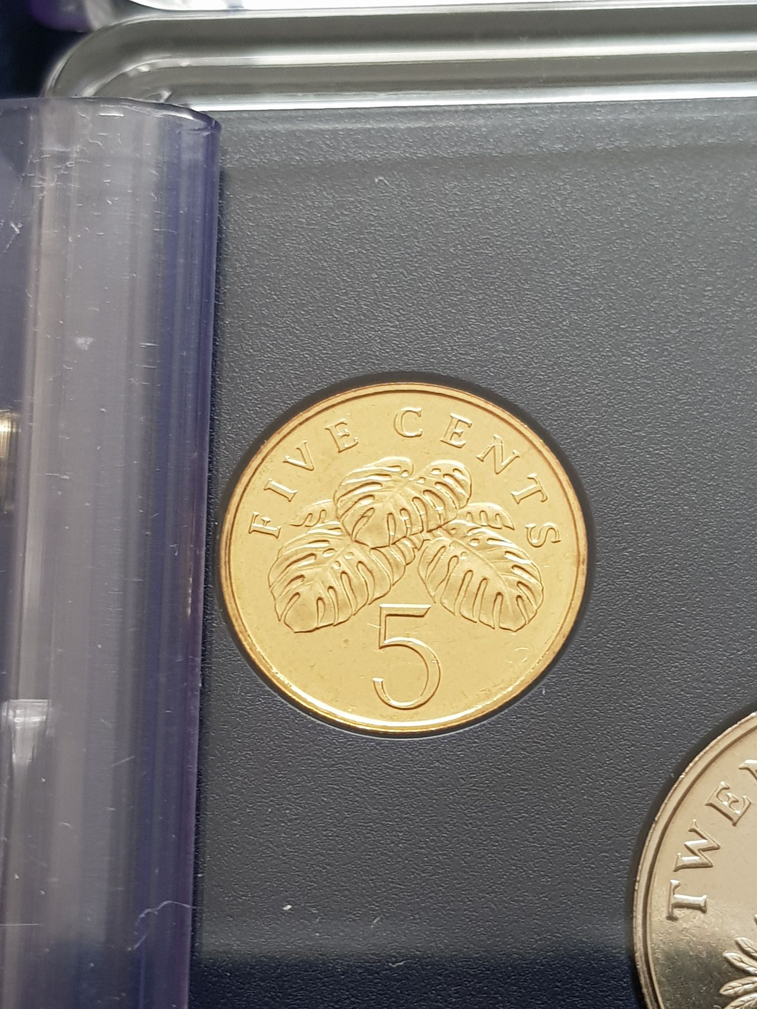 Book - Canadian Copper 1 Cent Coin