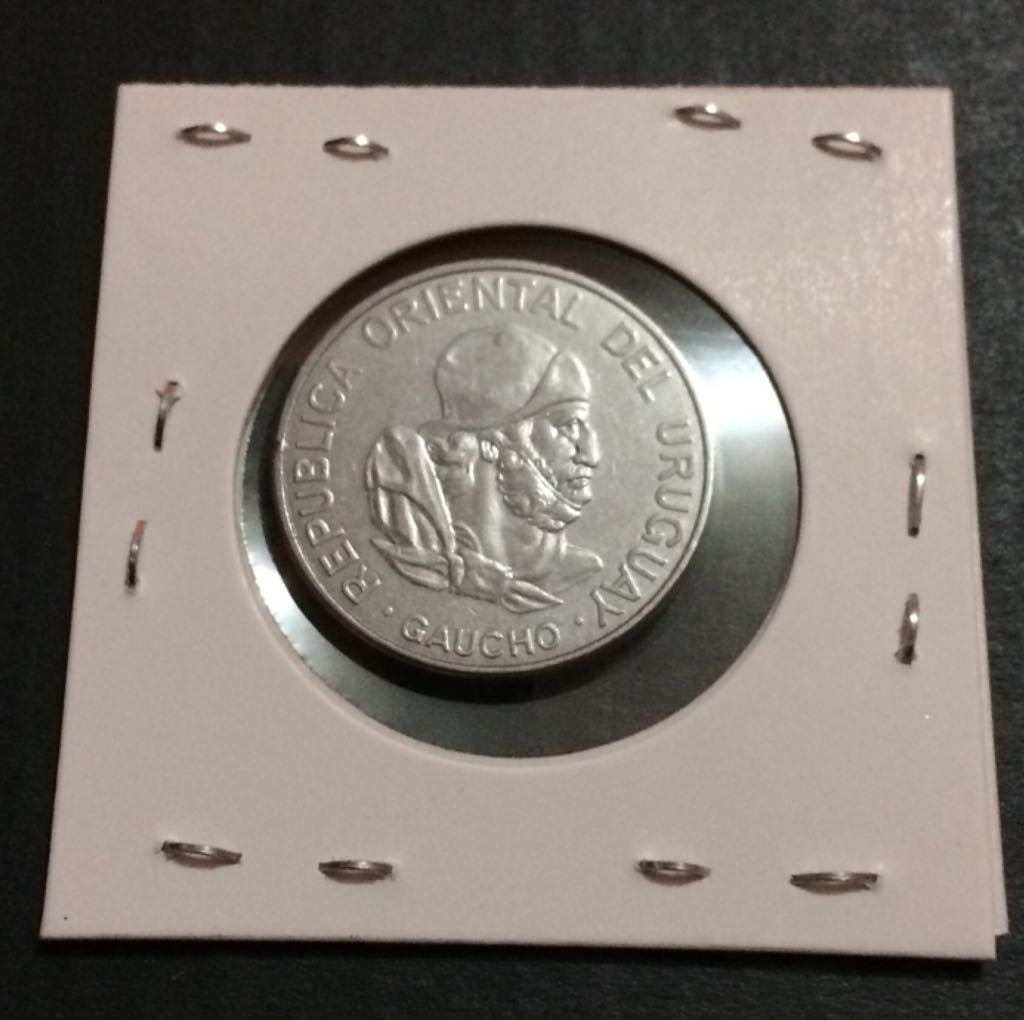 100 Pesos  coin collectible - Main Image 2