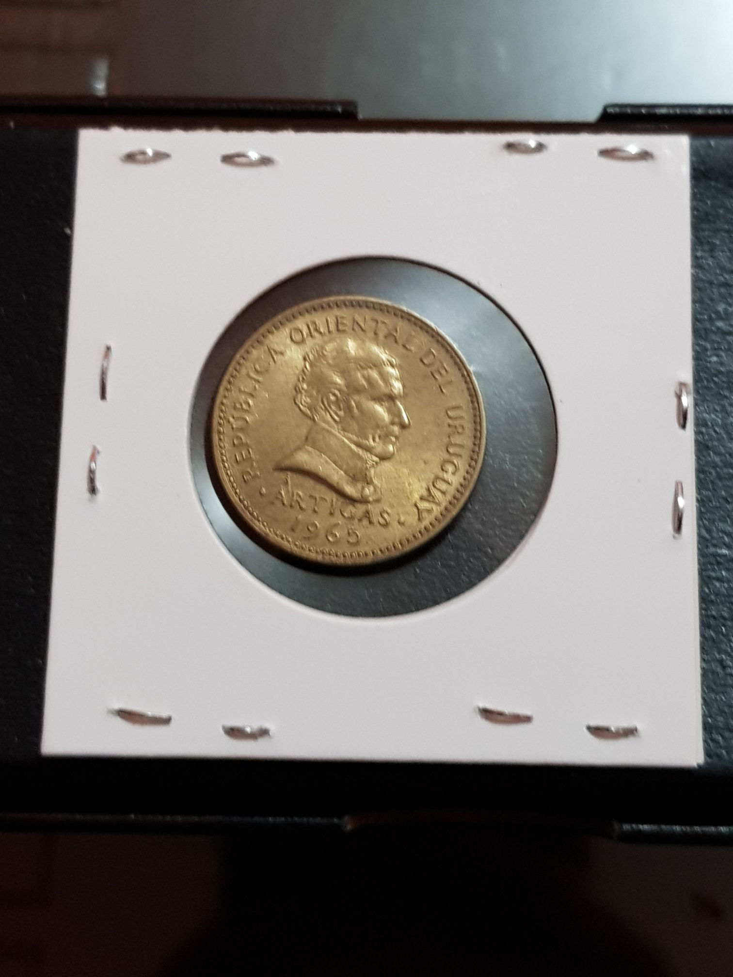 1 Peso  coin collectible - Main Image 2