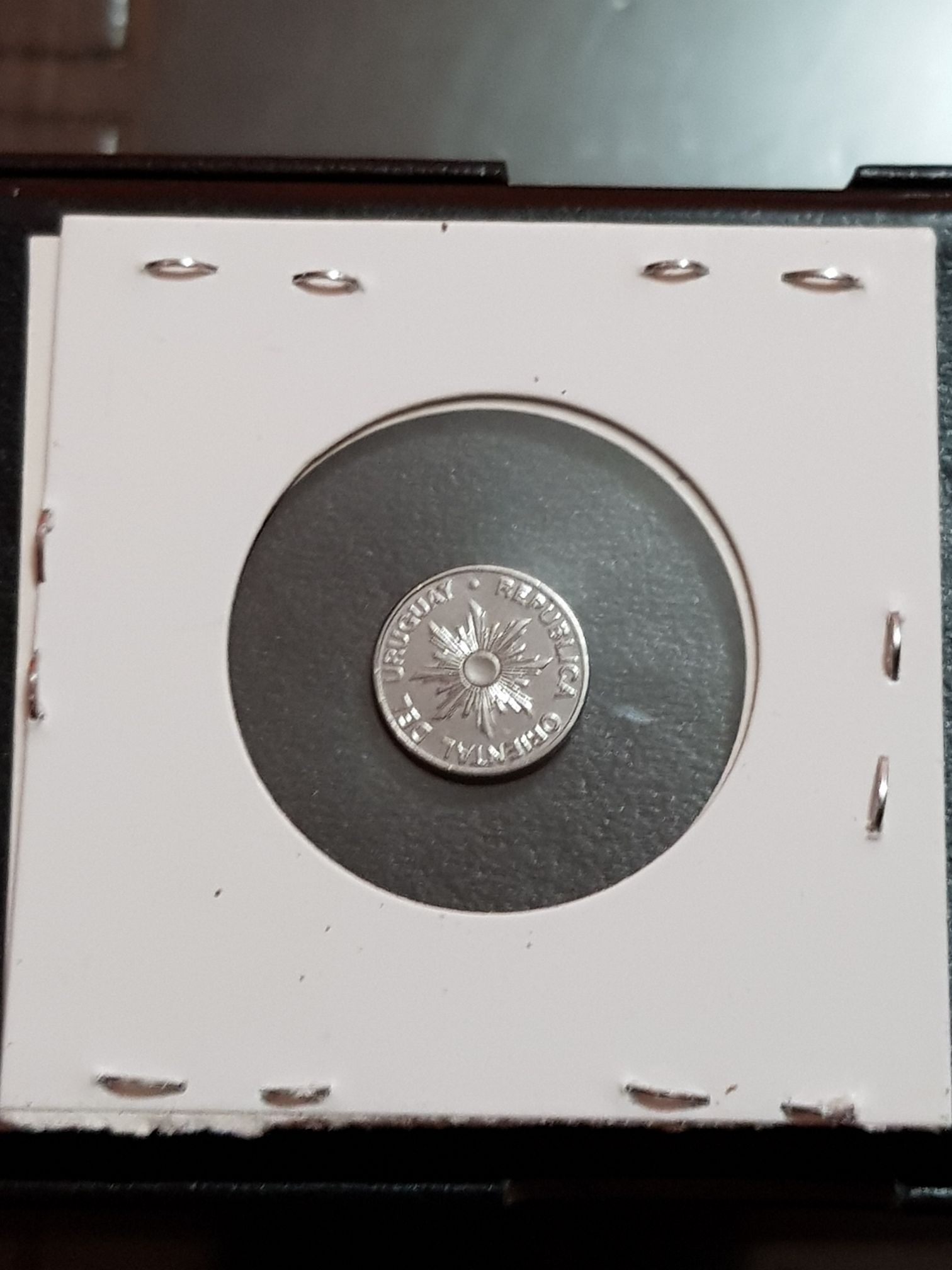 1 Peso  coin collectible - Main Image 2