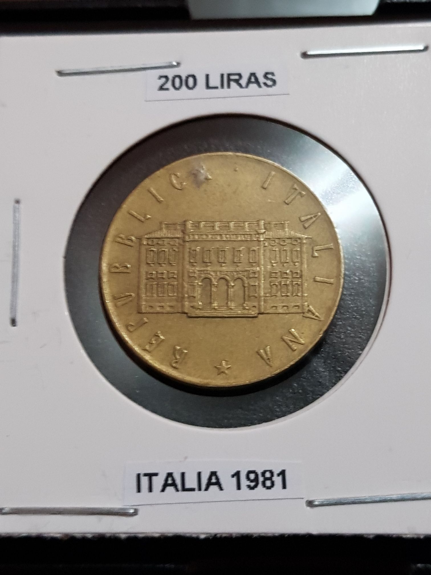 Roll Of Canadian 25 Cent Coins - Millenium