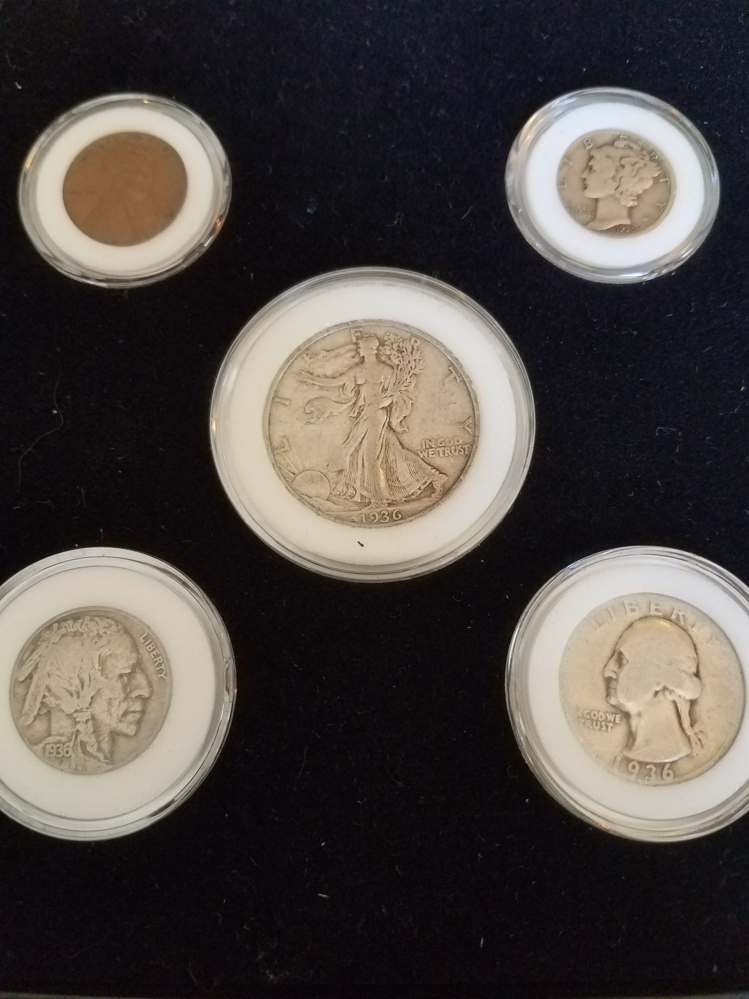 Canada Silver Maple Leaf w/ Rare Heart Privy Mark