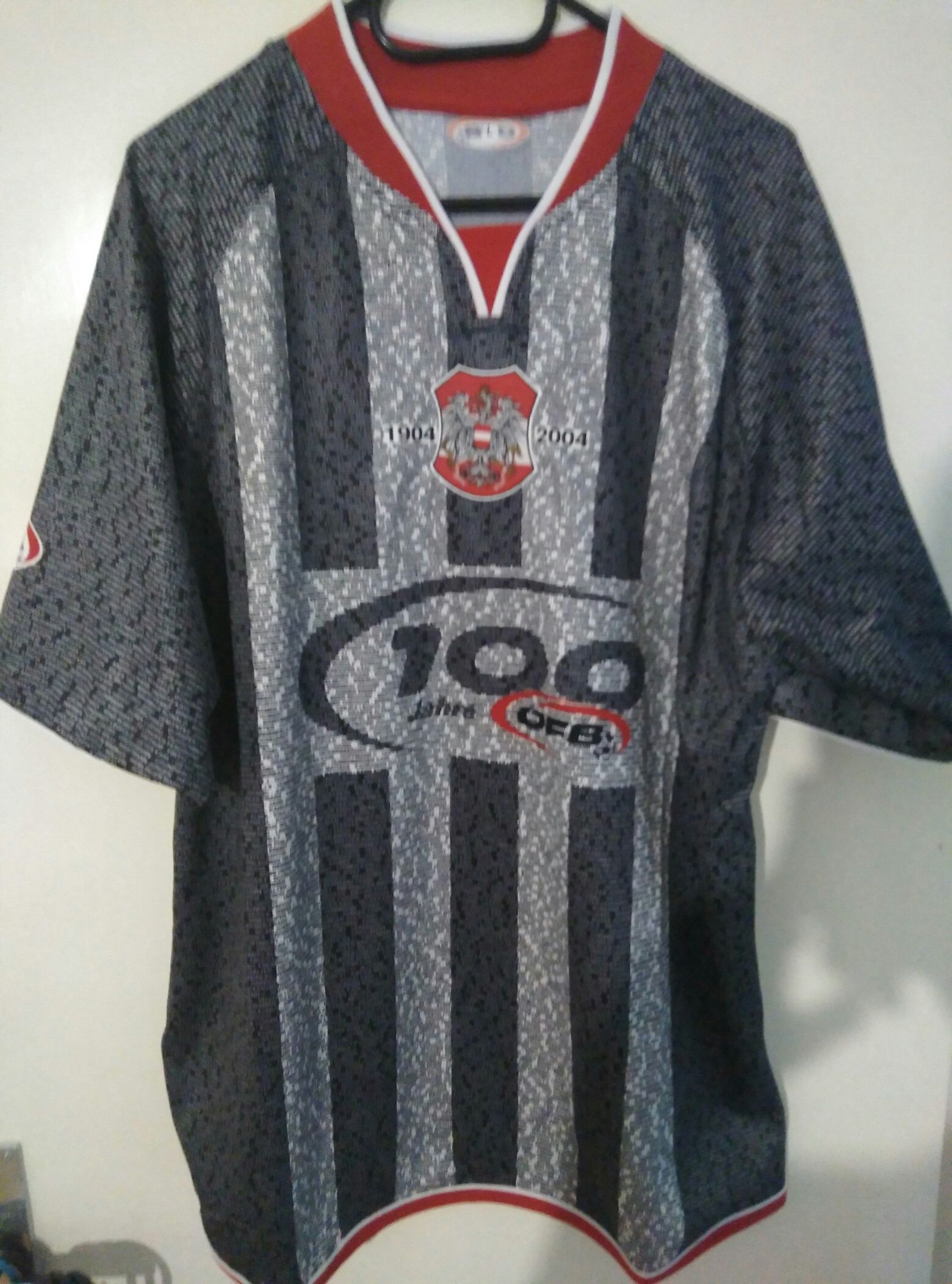 Book - Canadian Silver 5 Cent Coin