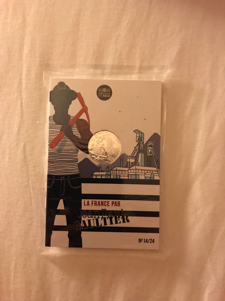 Book - Canadian Silver 5 Cent Coin