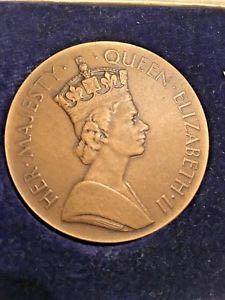 Queen Elizabeth II Coronation Commemorative Medal ’Britannia’  coin collectible - Main Image 2