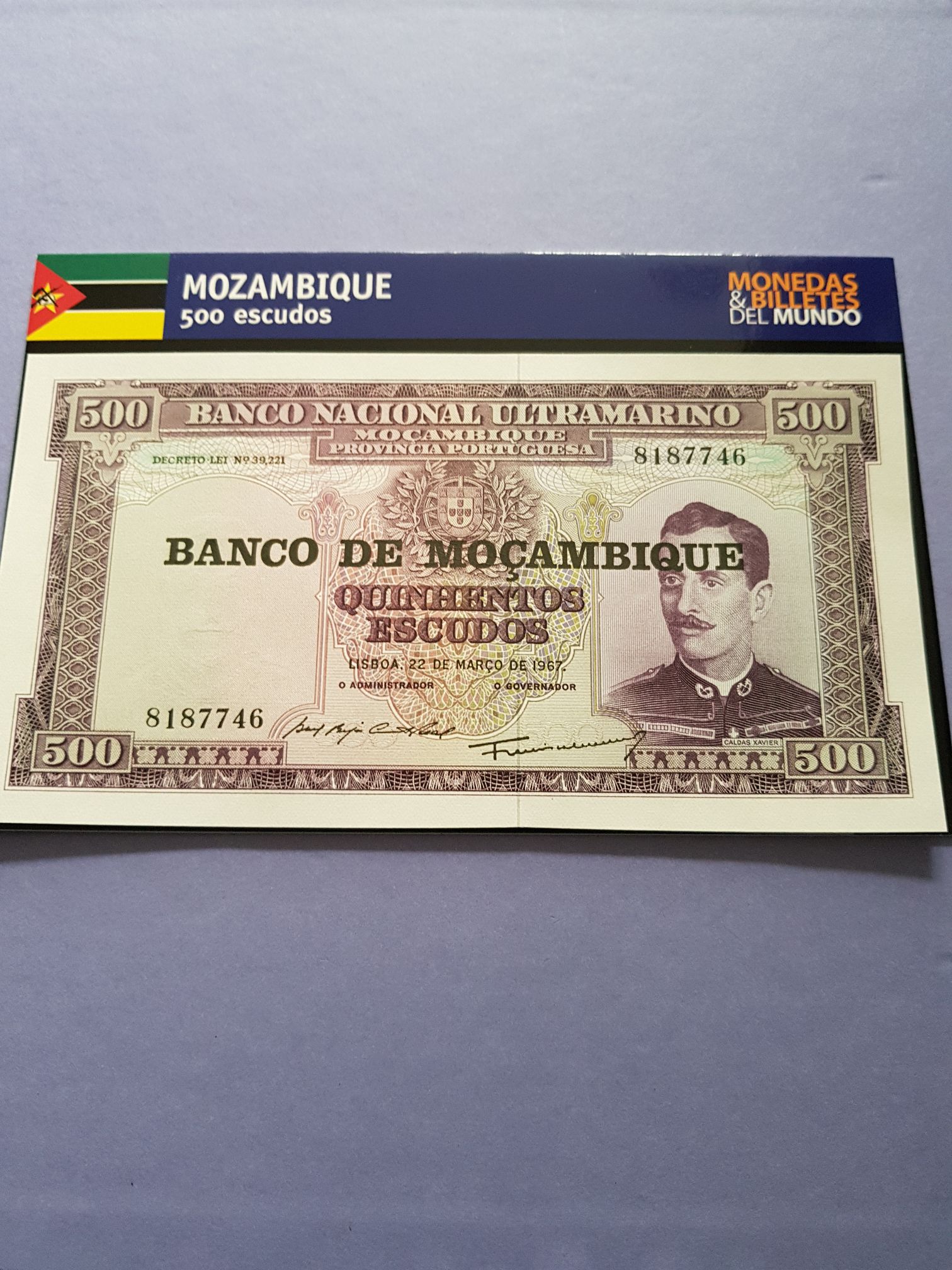 Book - Canadian Nickel 5 Cent Coin