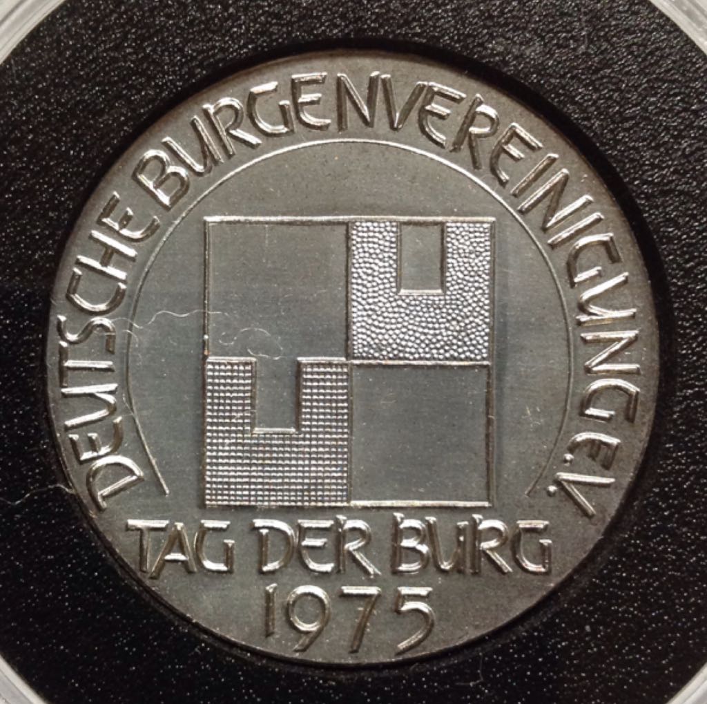 Nurnberg Tag Der Burg 1975  coin collectible - Main Image 2