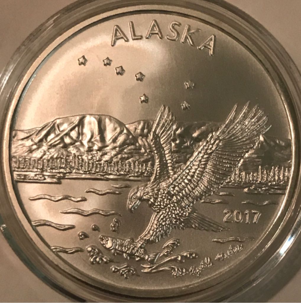 Canadian Silver 10 Cent Coin 1952