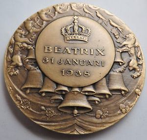 Birth Of Princess Beatrix Of The Netherlands Medal  coin collectible - Main Image 2