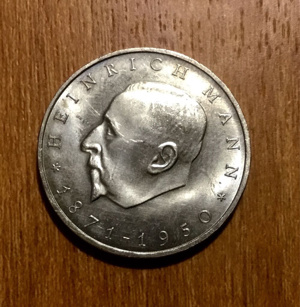 Coin Quarter - 1905 Morgan Dollar