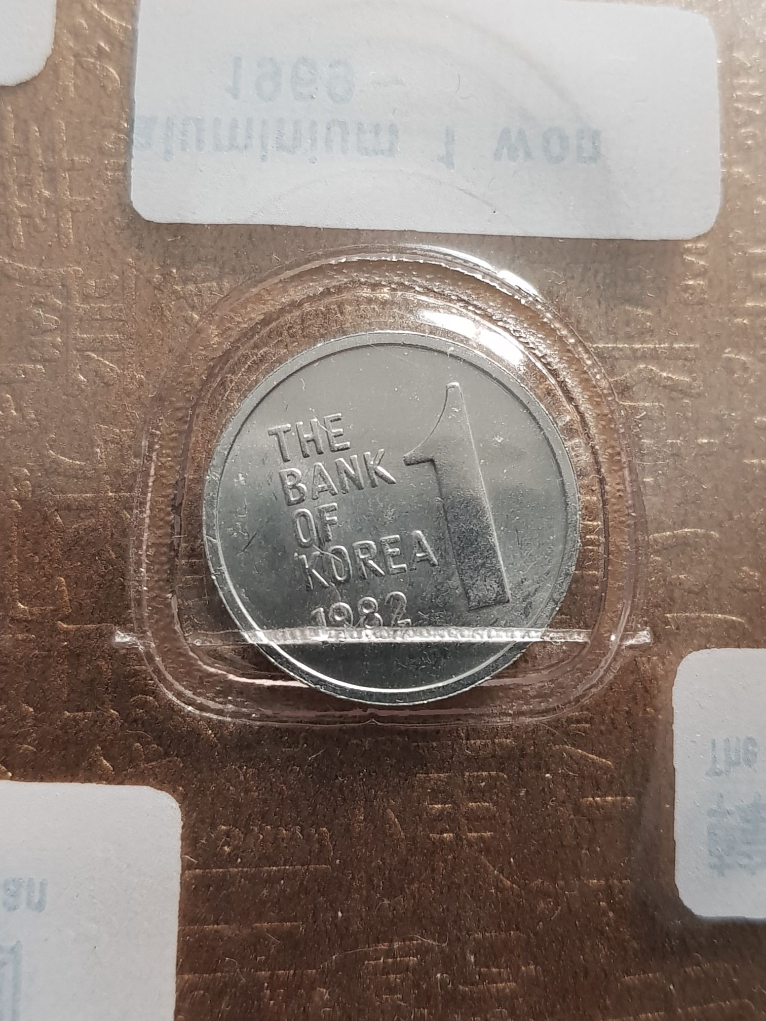 1 Won  coin collectible - Main Image 2