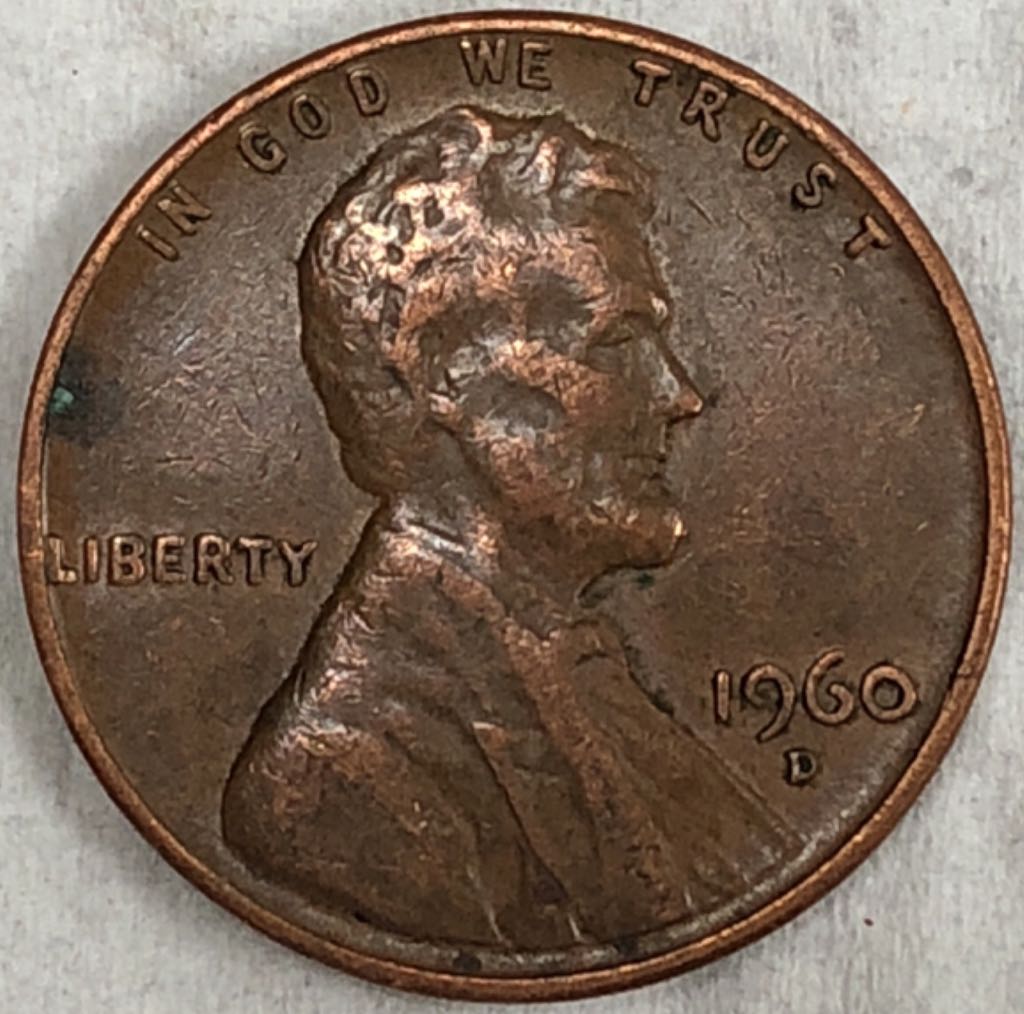Foreign - Canada Queen Elizabeth II Maple Leaf Penny