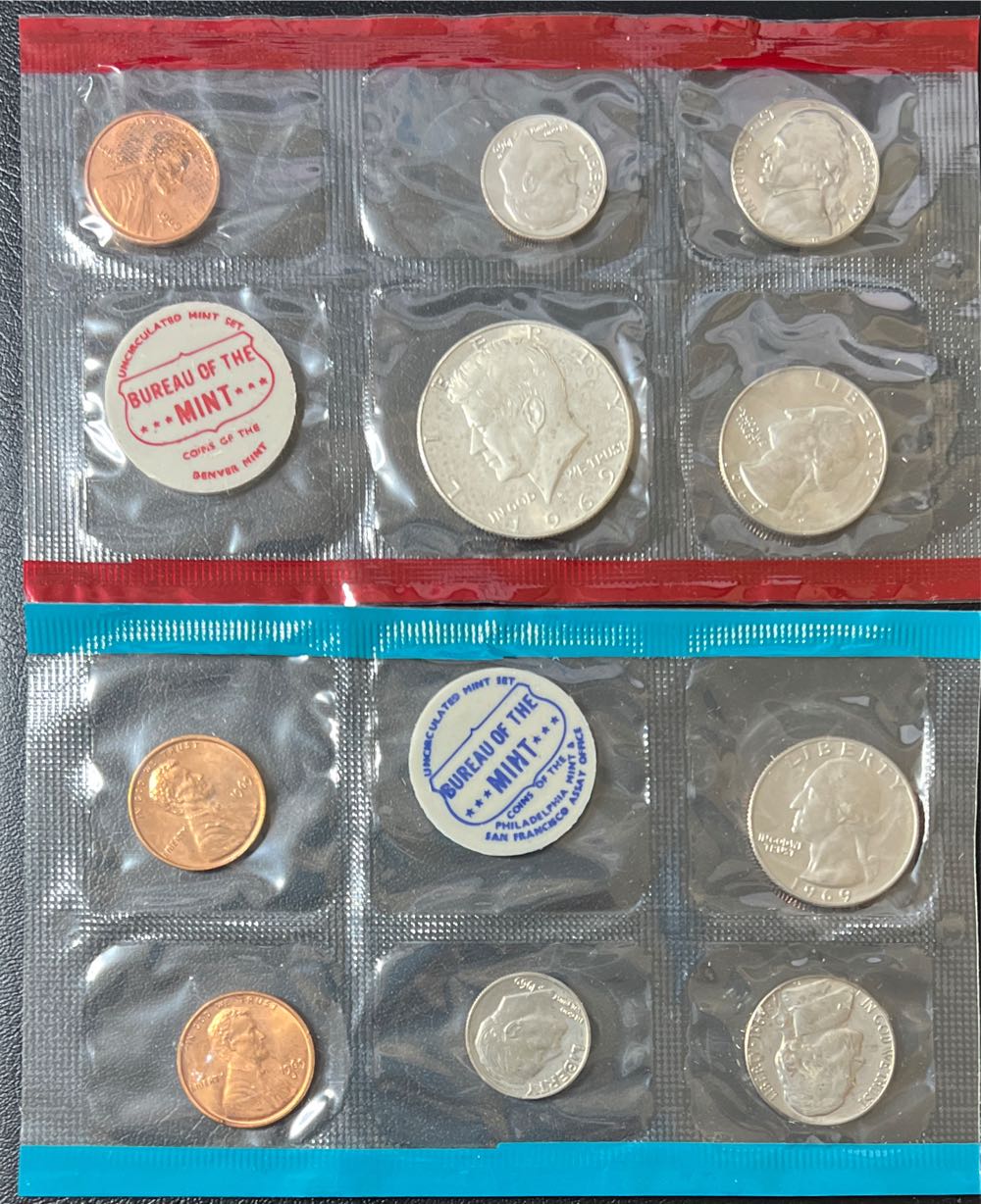 1969 United States Uncirculated Mint Set  coin collectible - Main Image 2