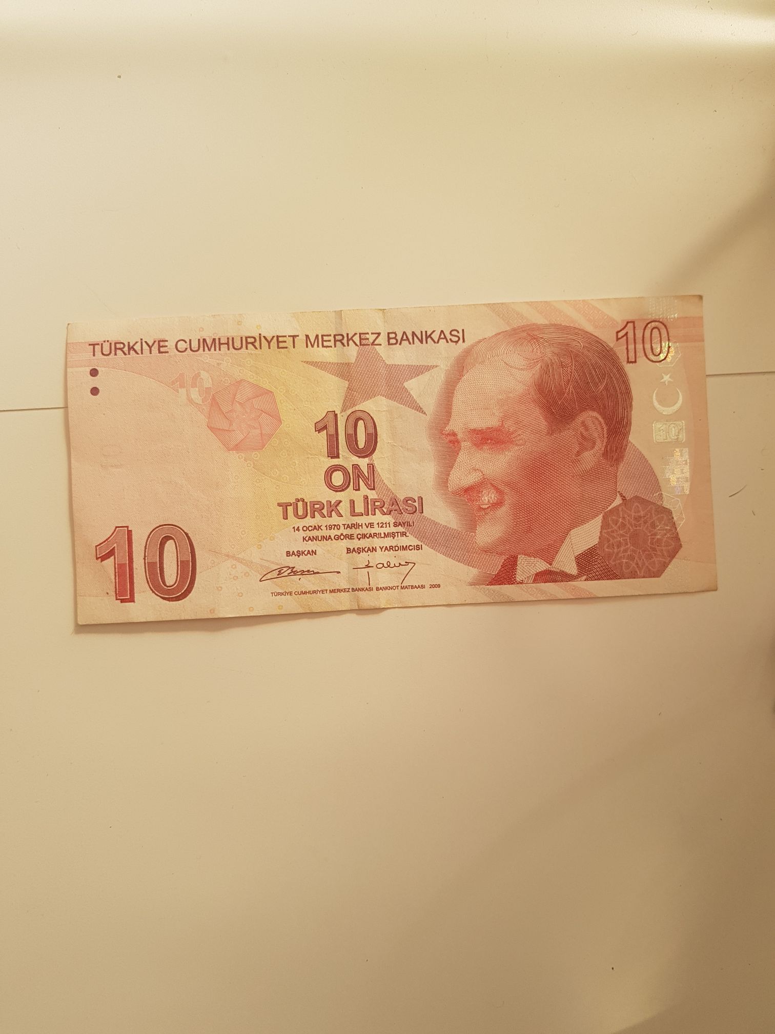 Canadian Silver 25 Cent Coin 1952