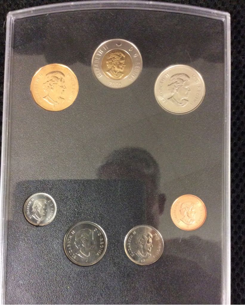 2005 Canadian Uncirulated Decimal. Coin Set  coin collectible - Main Image 2
