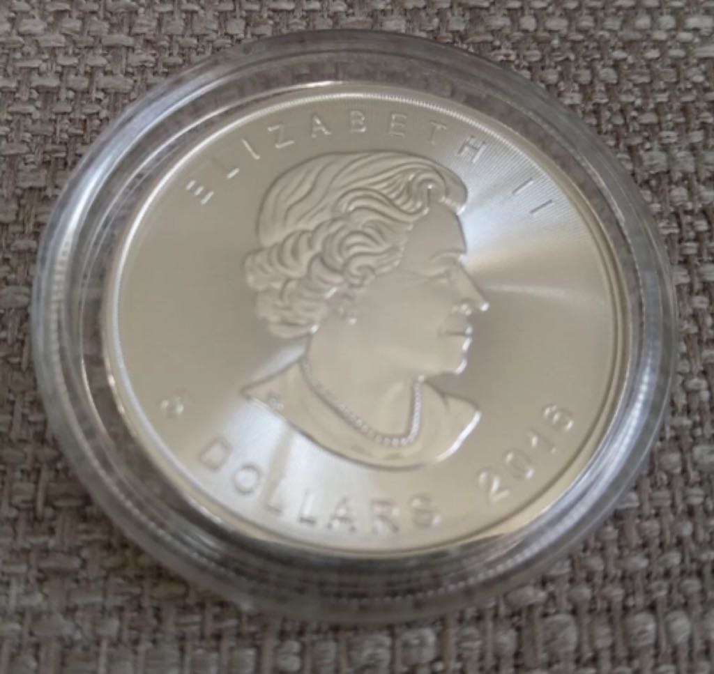 2016 1oz Silver Maple  coin collectible - Main Image 2