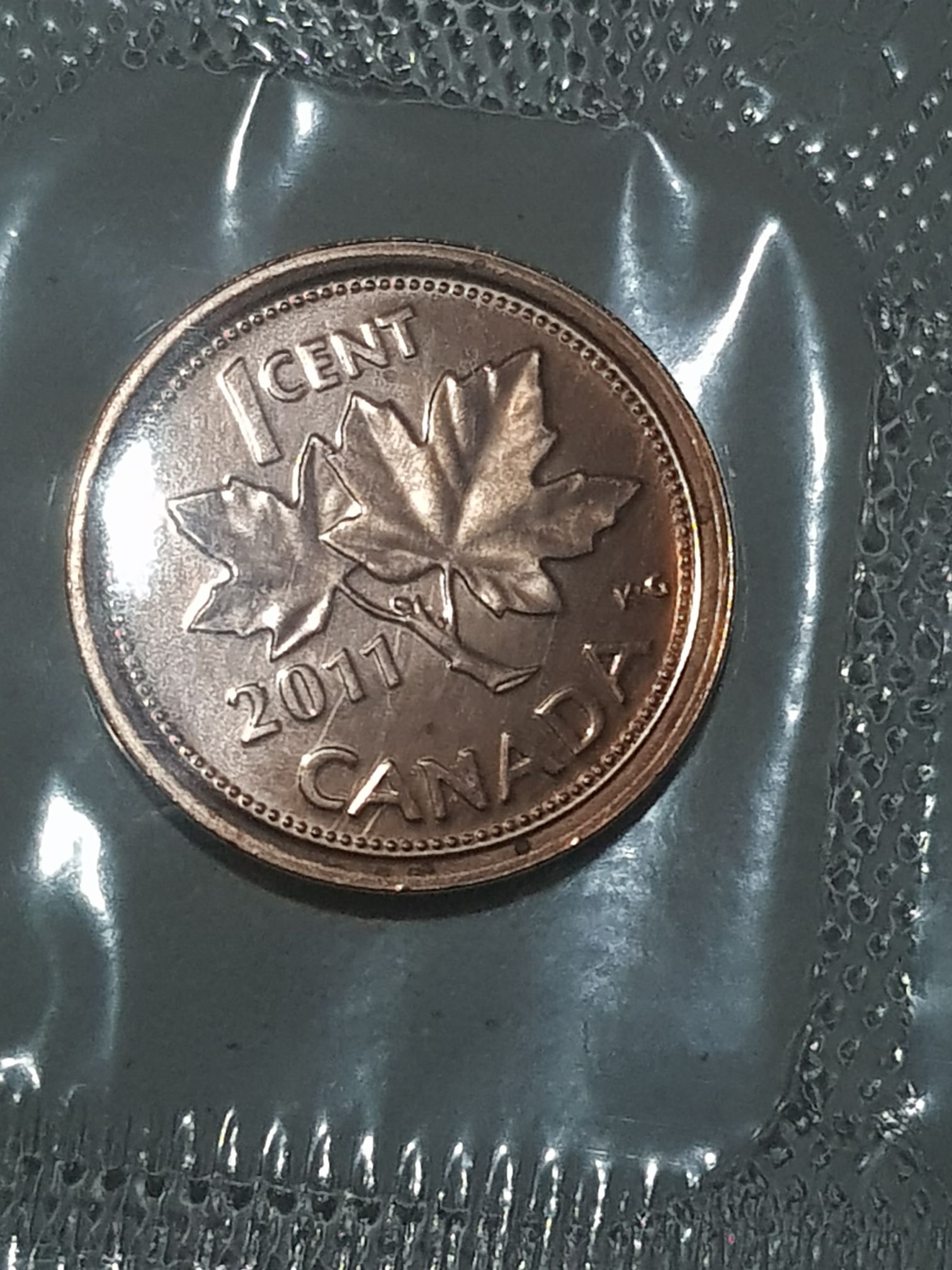 £2 Steam Locomotive