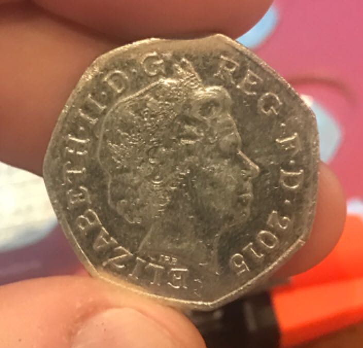 CN: 2008 50p Present Shield  coin collectible - Main Image 2