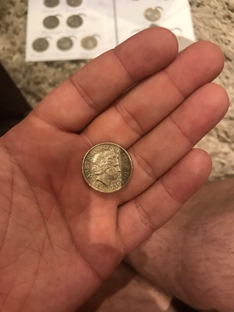 England 2012 1£  coin collectible - Main Image 2