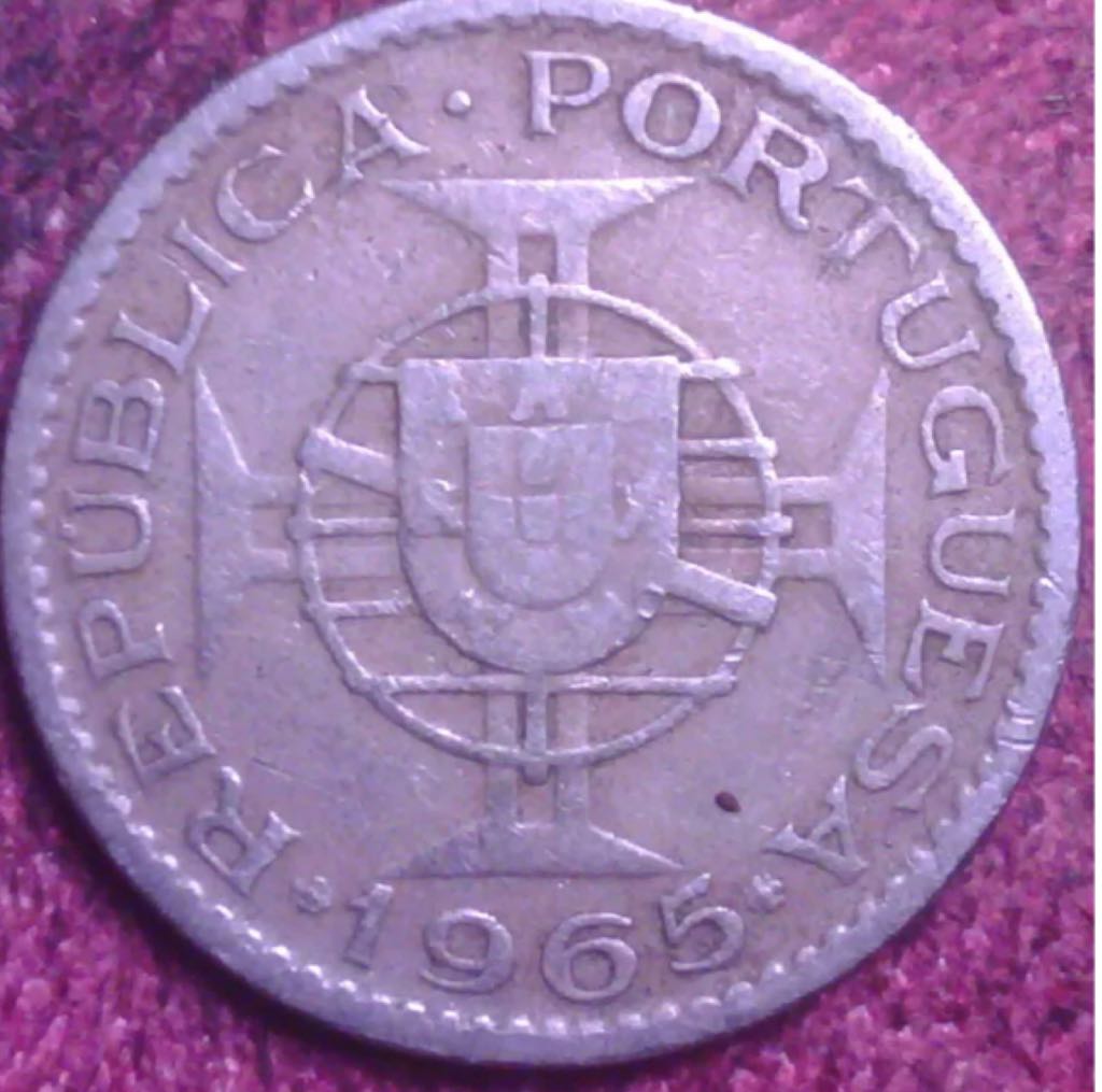 Mozambique  coin collectible - Main Image 2
