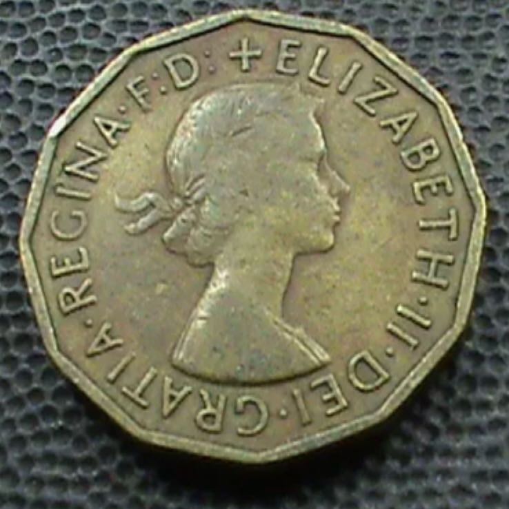 Great Britain 3 Pence coin collectible - Main Image 1