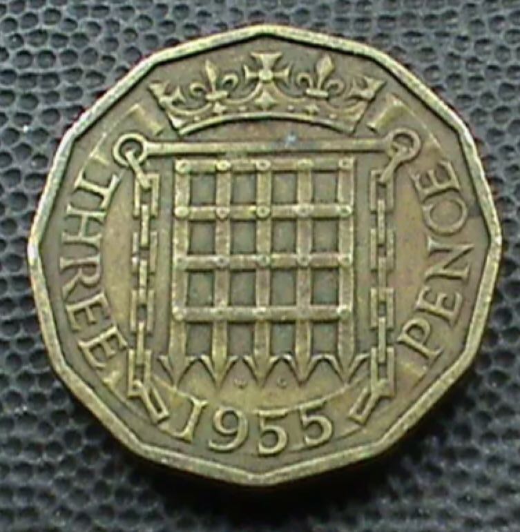 Great Britain 3 Pence coin collectible - Main Image 2