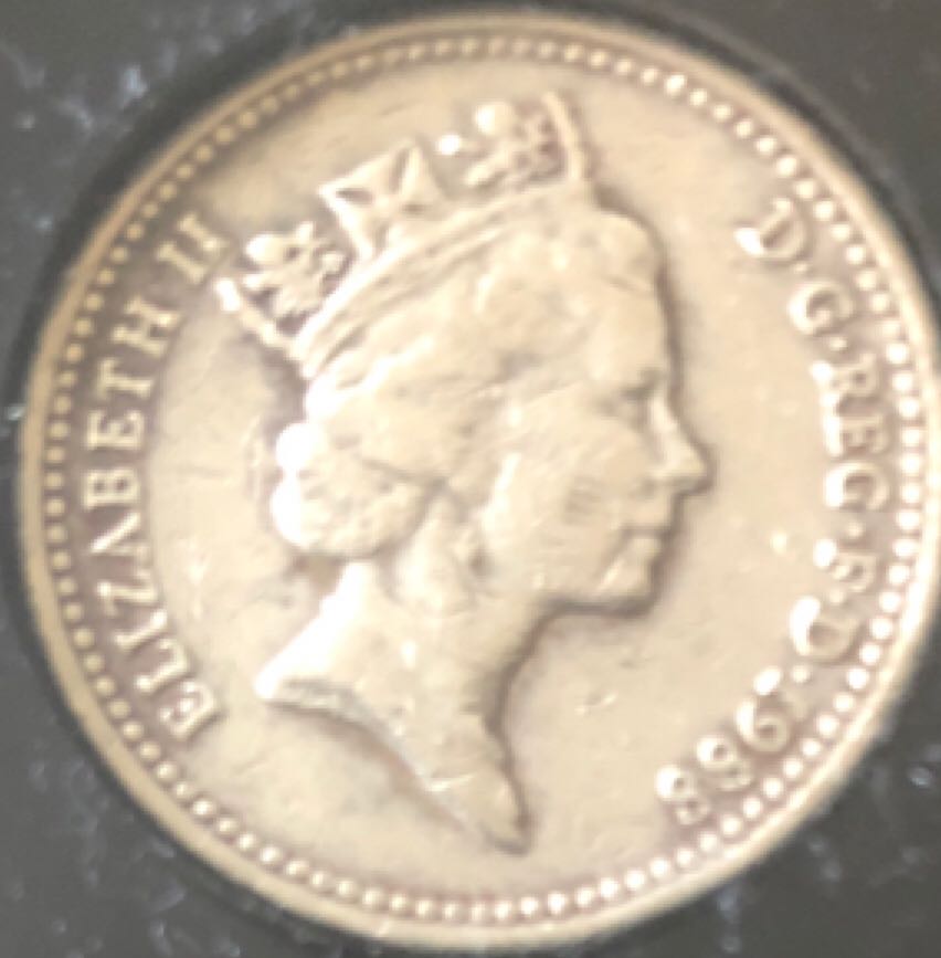 1988 £1 Royal Shield  coin collectible - Main Image 2