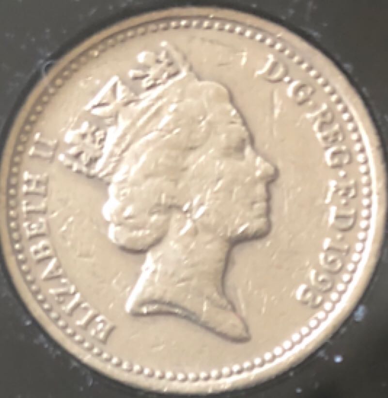 1993 £1 Royal Arms  coin collectible - Main Image 2