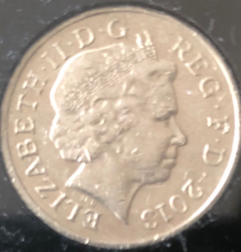 2013 £1 Royal Shield Of Arms  coin collectible - Main Image 2