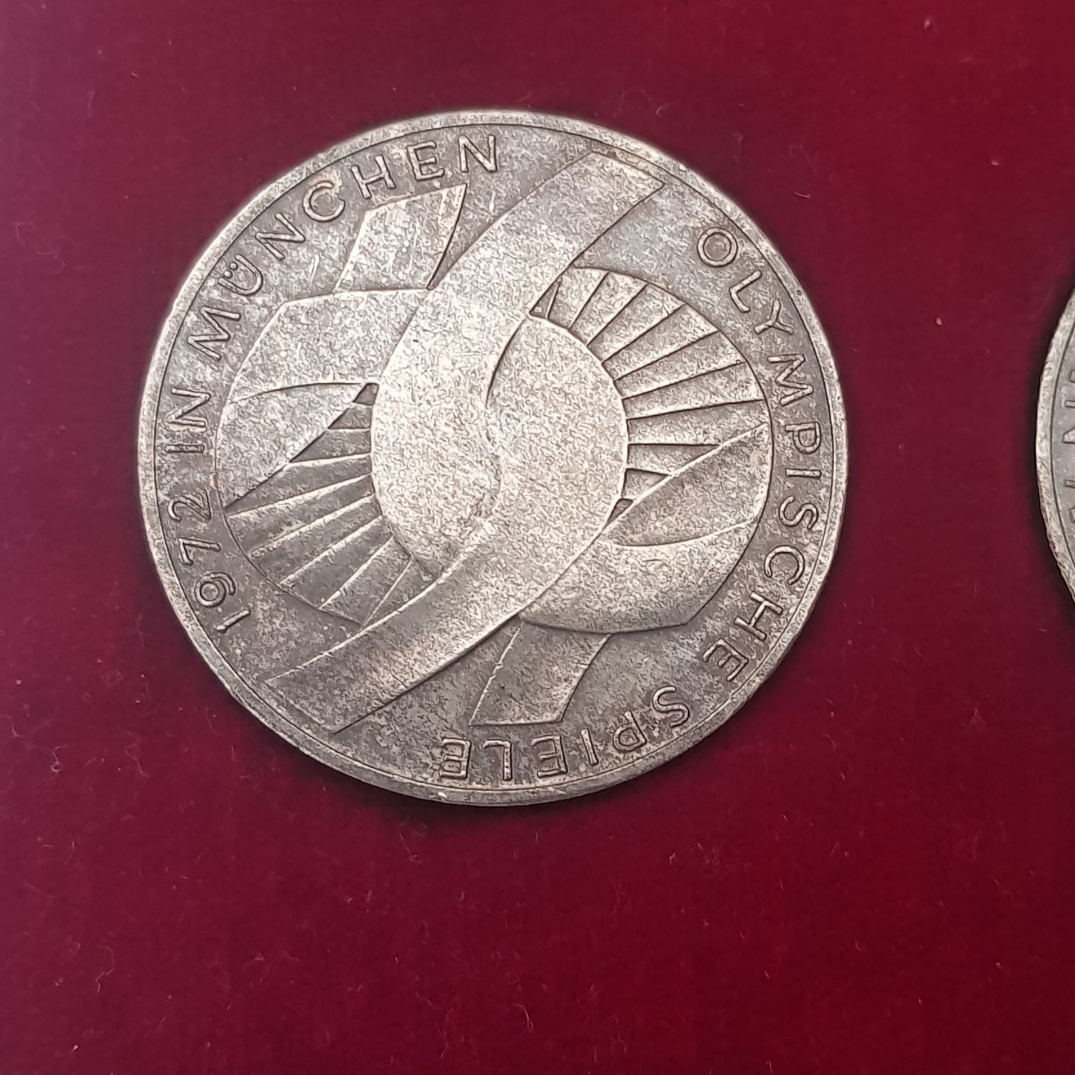 10 Marcos ( D )  coin collectible - Main Image 1