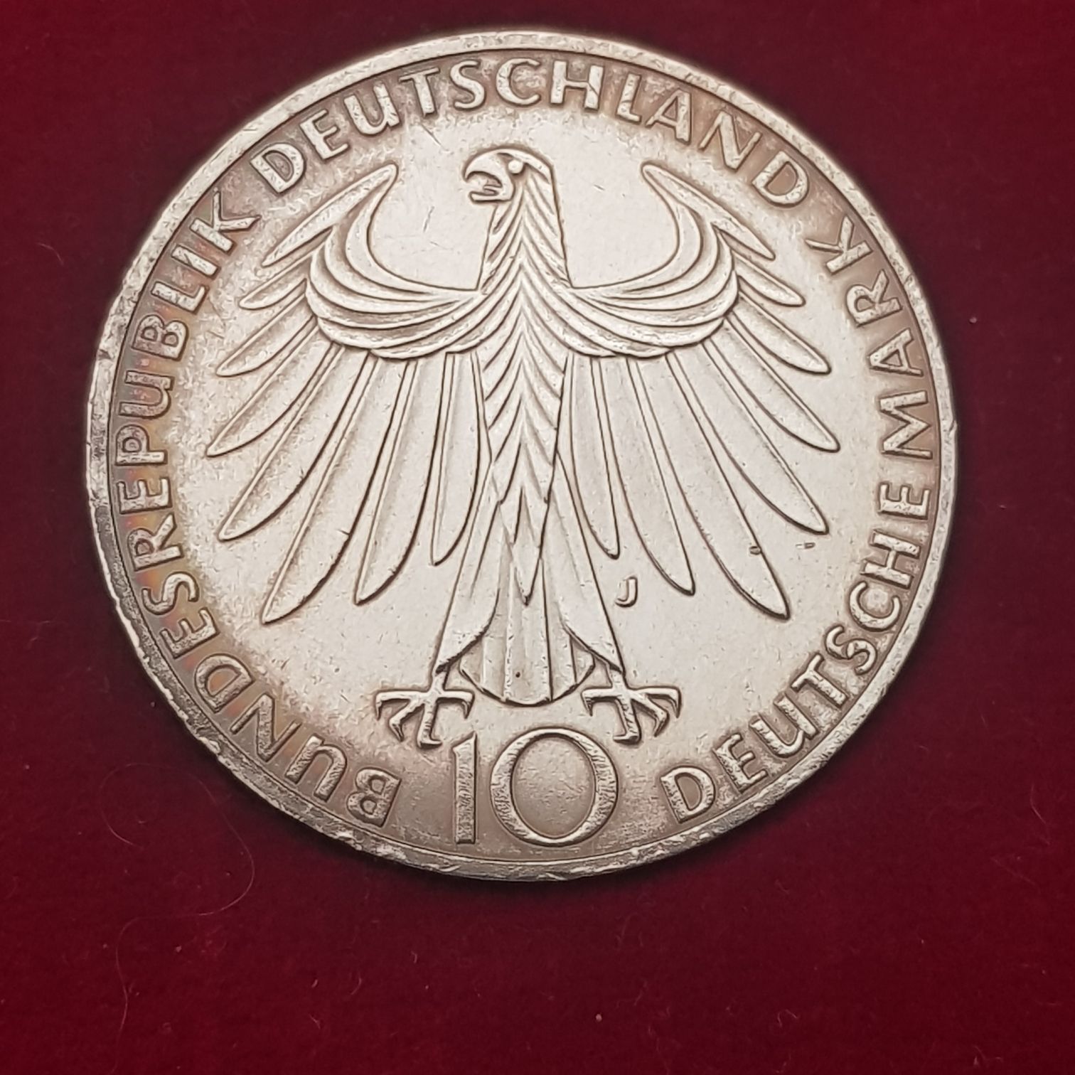 10 Marcos ( J )  coin collectible - Main Image 2